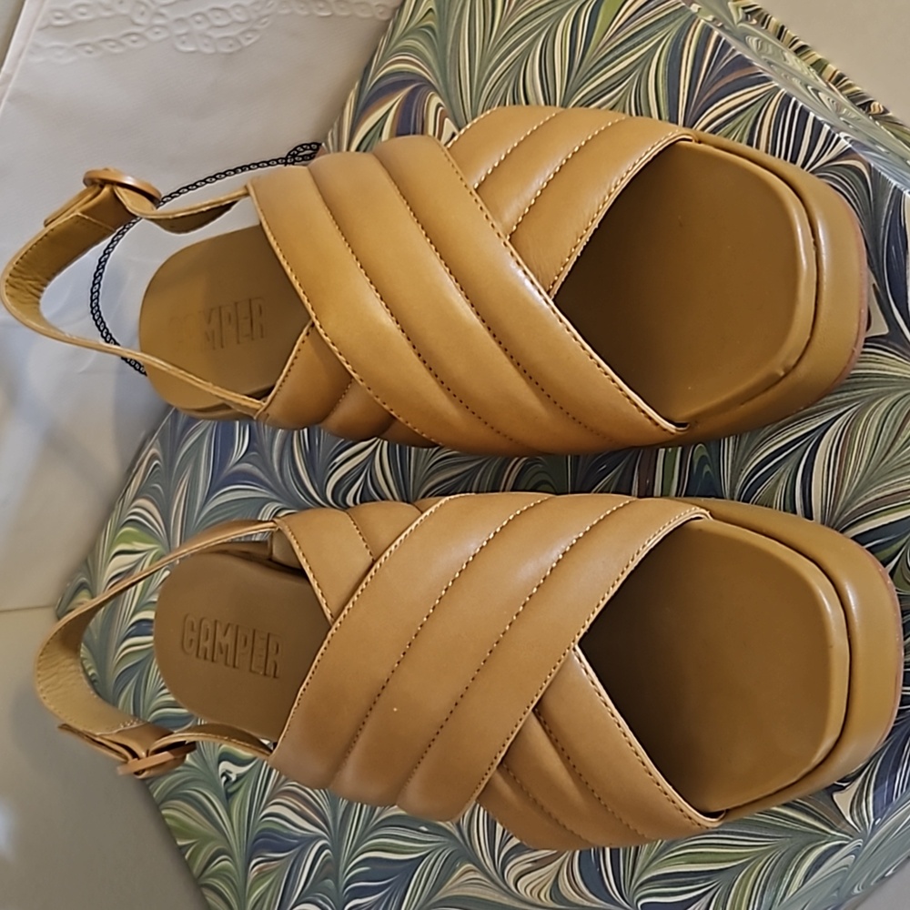 CAMPER CRISSCROSS SANDALS